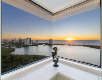 Unobstructed views of the Gulf of Mexico by day